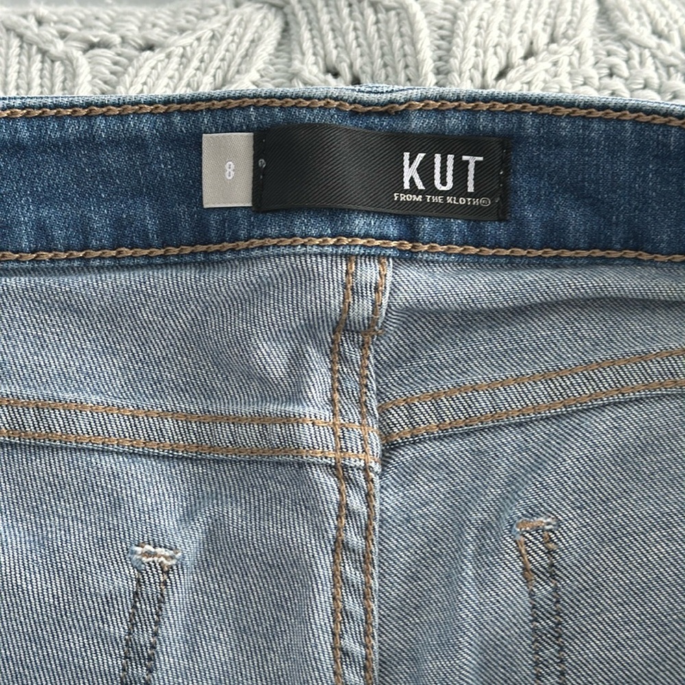 KUT, Reese Ankle Straight, size 8, very distressed light blue
